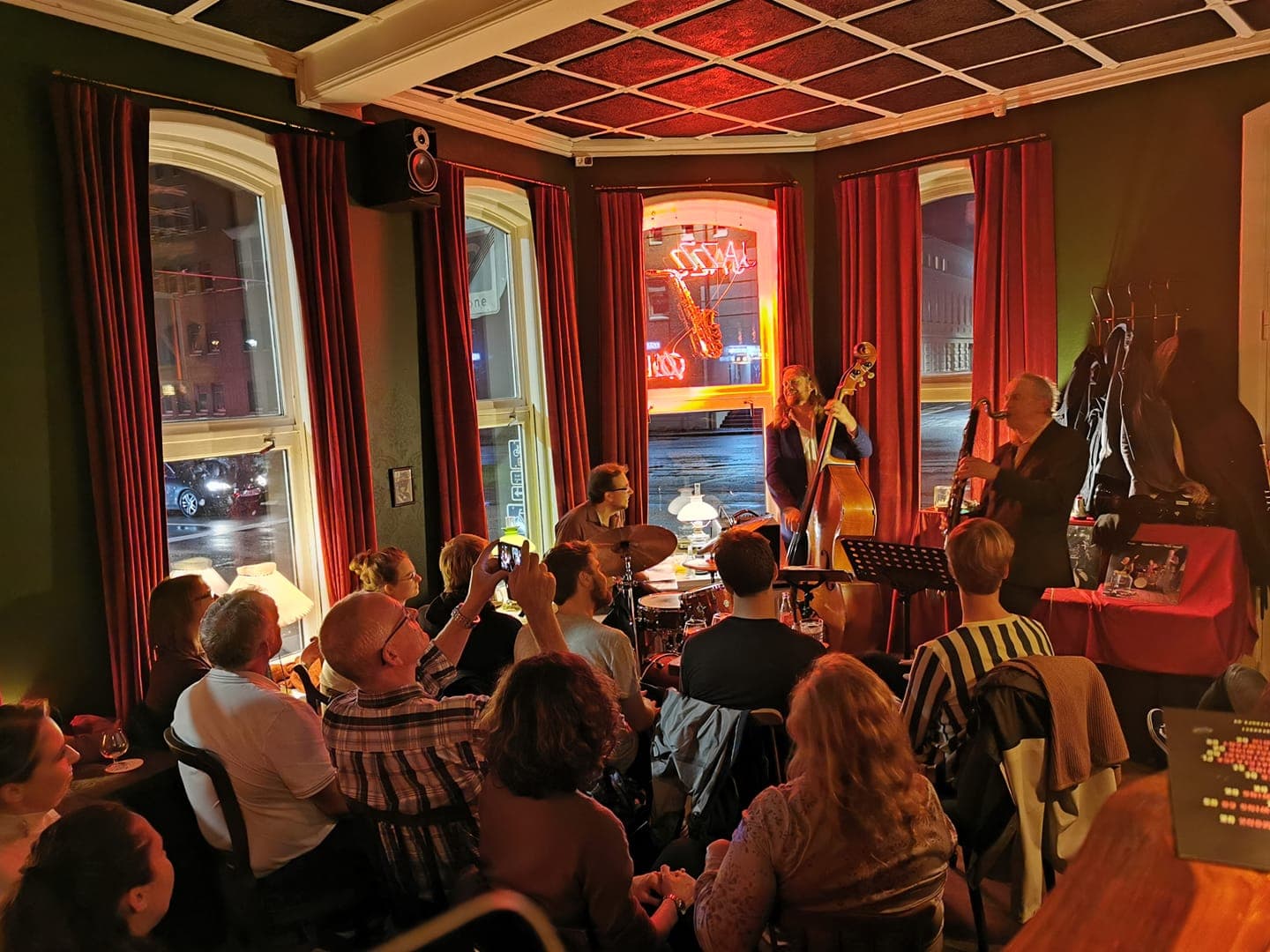 Erlings Jazz & Beer Bar